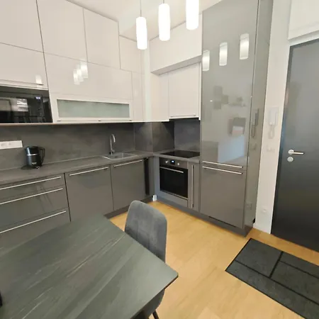 City Center Comfort Apartment, Balcony, Parking! Prague Exterior photo