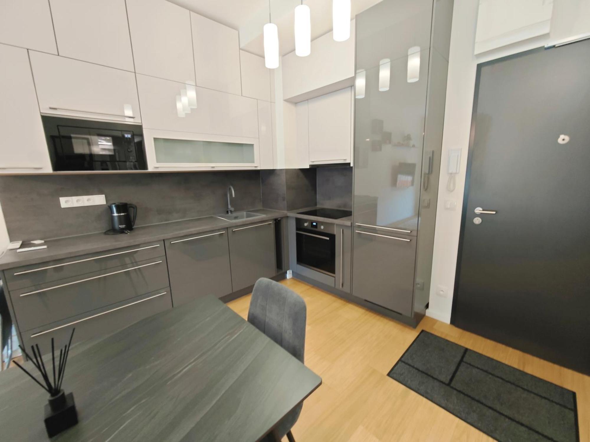 Center Comfort Apartment, Balcony, Parking! Апартаменты
