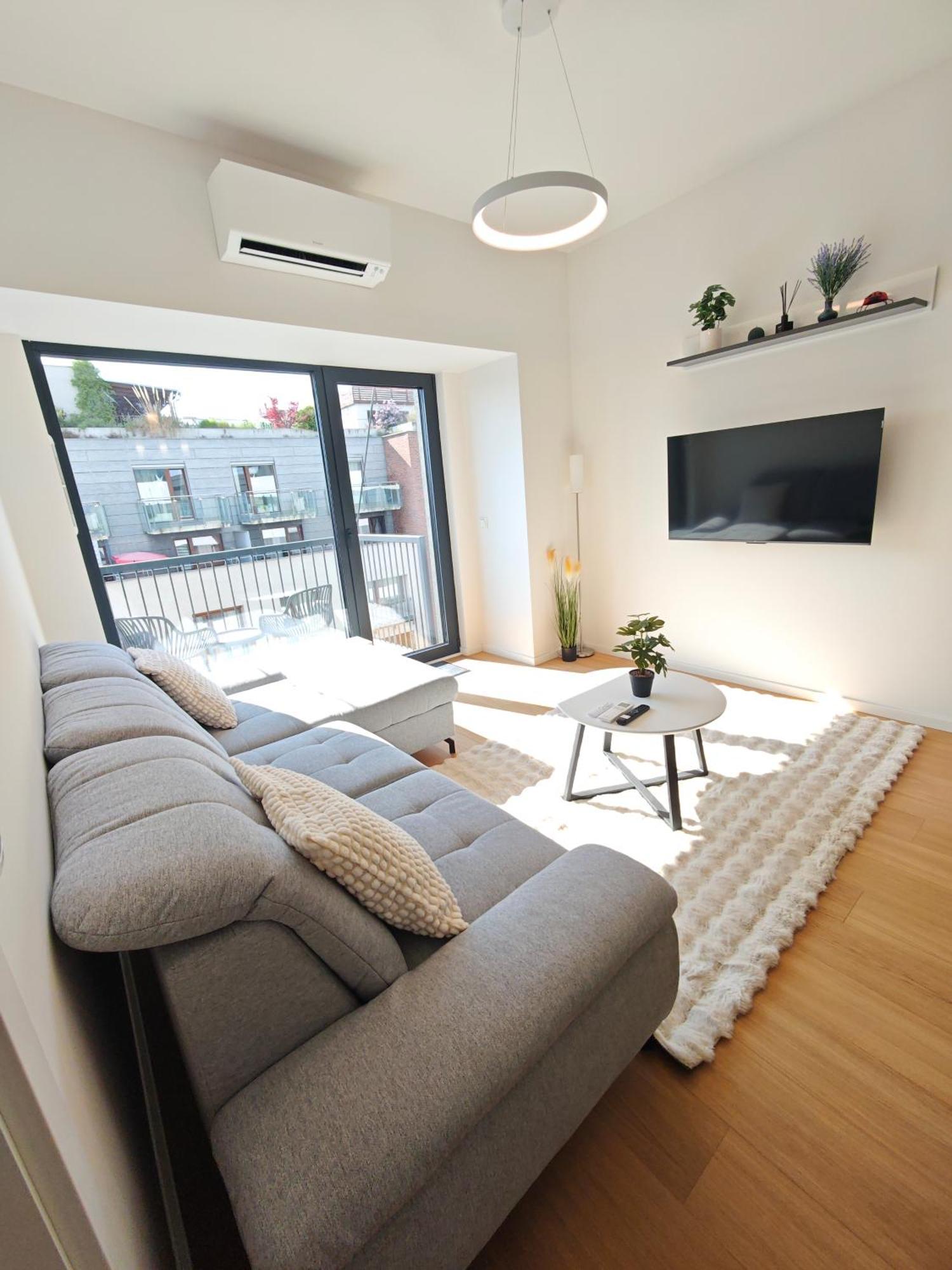 Center Comfort Apartment, Balcony, Parking! Апартаменты *